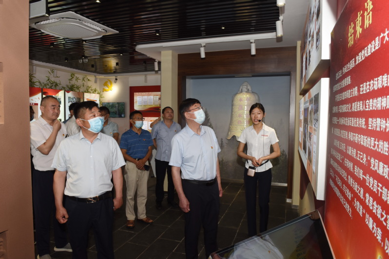 淮海廉政館廉潔教育獲點(diǎn)贊.jpg