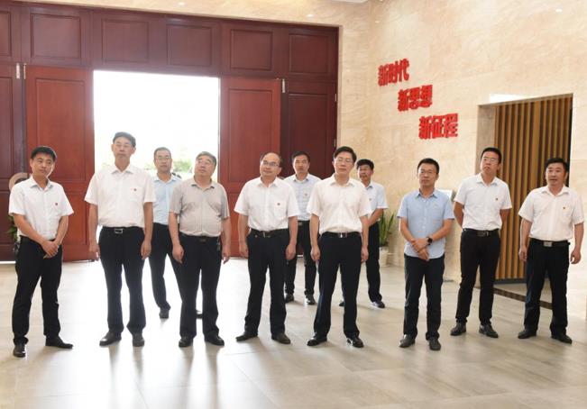 淮海班子成員接受黨史和黨性教育.jpg