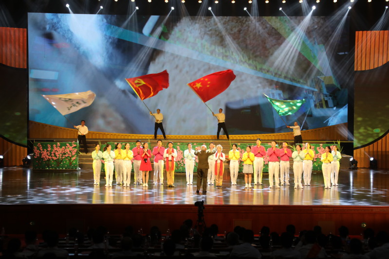江蘇工會服務(wù)網(wǎng):淮海農(nóng)場“四大舉措”開創(chuàng)宣傳思想工作新局面.jpg